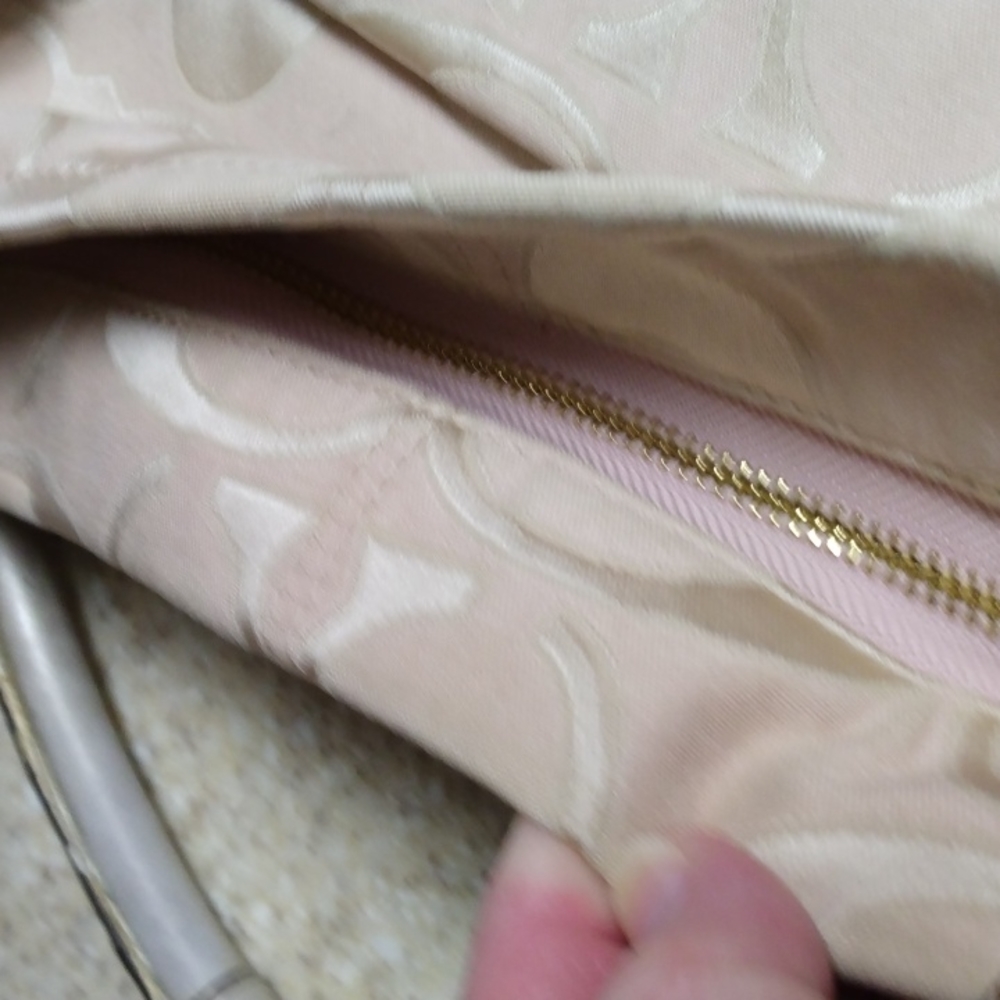 Coach Handbag - Picture 5 of 7